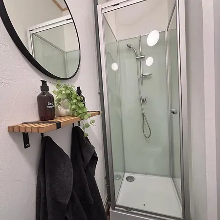 A Cote De La Gare Thiers